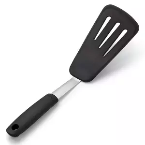 140x140 - Spatule à Omelette silicone flexible Oxo