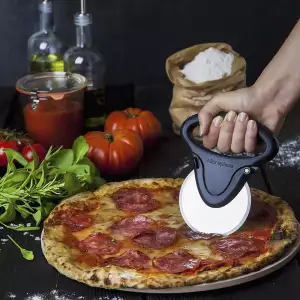 140x140 - Roulette à Pizza Microplane