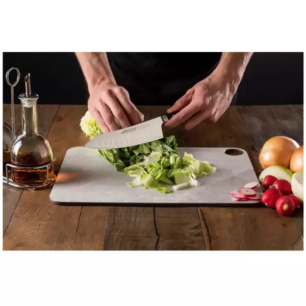 Couteau Santoku lame courbée Opera Arcos