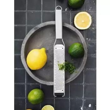 Râpe Zesteur inox Professional Series Microplane