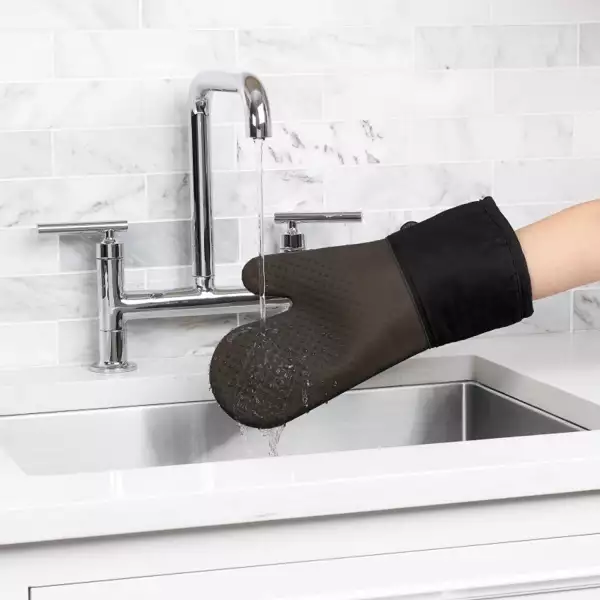 Gant à Four en Silicone Oxo noir