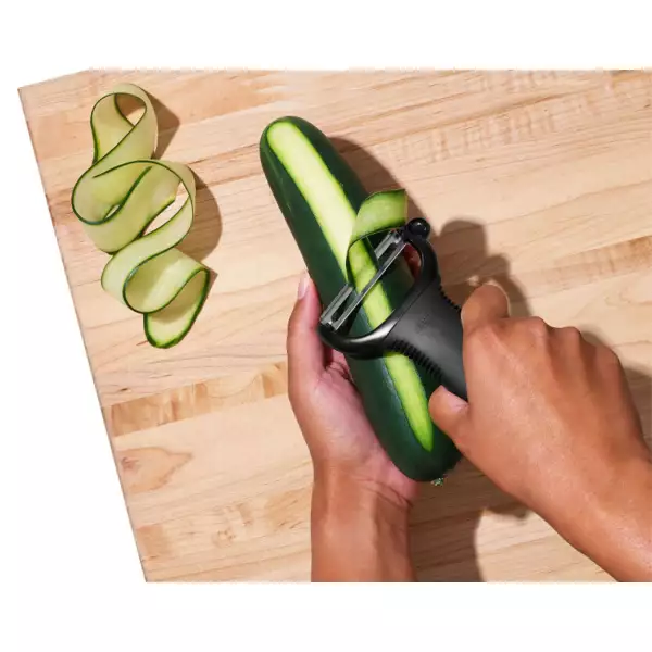 Eplucheur à légumes rasoir Y Oxo