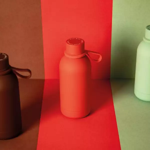 Bouteille isotherme inox Blush Yoko Design rouge manhattan