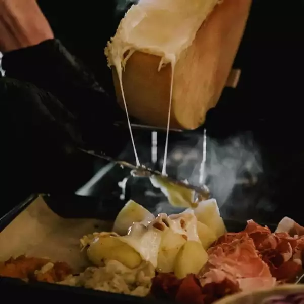 Appareil à raclette traditionnel Alpage Signatures Original Bron Coucke