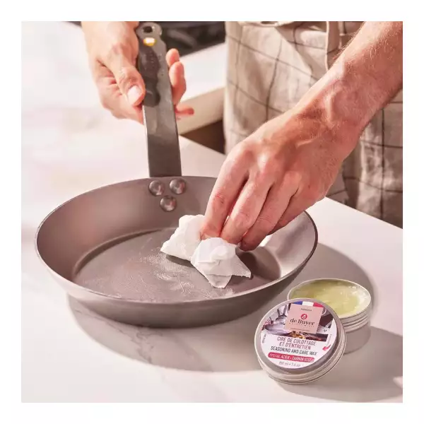 Cire de culottage et d'entretien pour ustensiles de cuisson en acier De Buyer