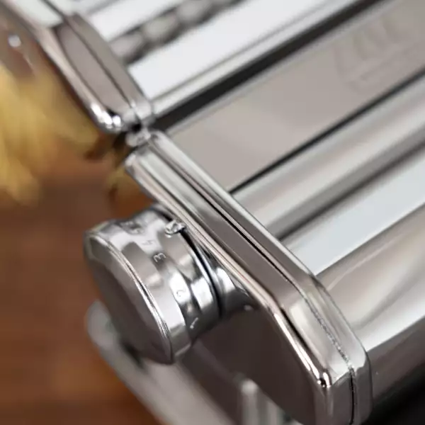 Machine à pâtes manuelle Atlas + 150 Chrome Marcato
