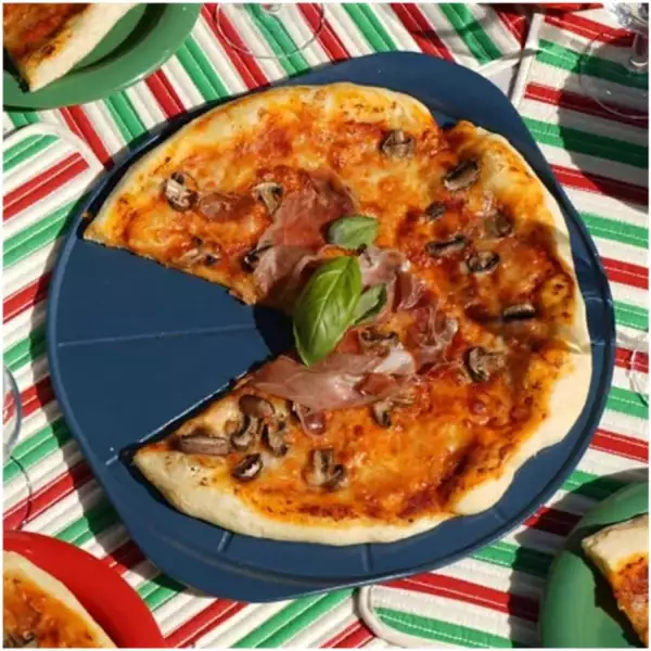 Le Formidable Plat à pizza Cookut bleu myrtille